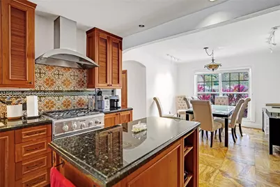 1247 NE 101st St, Miami Shores, FL 33138 - Photo 15