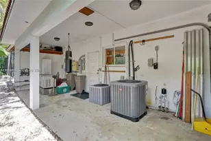 1247 NE 101st St, Miami Shores, FL 33138 - Photo 39