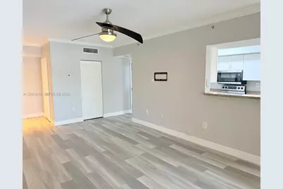 100 SW 117th Ter #2207, Pembroke Pines, FL 33025 - Photo 3