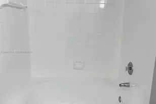 100 SW 117th Terrace, Pembroke Pines, FL 33025 - Photo 9