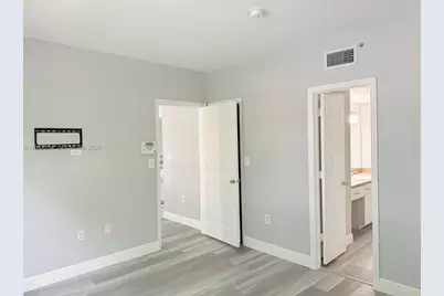 100 SW 117th Ter #2207, Pembroke Pines, FL 33025 - Photo 11