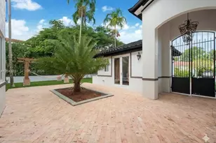 8164 SW 171st St, Palmetto Bay, FL 33157 - Photo 3