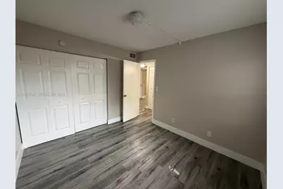 3400 Foxcroft Rd #215, Miramar, FL 33025 - Photo 13