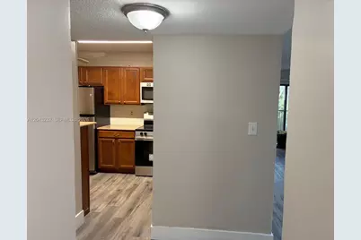 3400 Foxcroft Rd #215, Miramar, FL 33025 - Photo 3