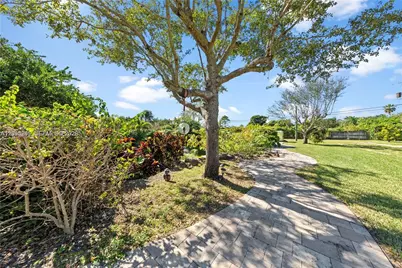 29710 SW 183rd Ct, Homestead, FL 33030 - Photo 11