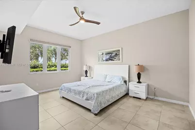38 E Harbour Isle Dr E #104, Fort Pierce, FL 34949 - Photo 15