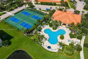 38 E Harbour Isle Dr E, Fort Pierce, FL 34949 - Photo 41