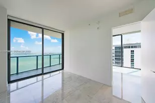 460 NE 28th St, Miami, FL 33137 - Photo 11