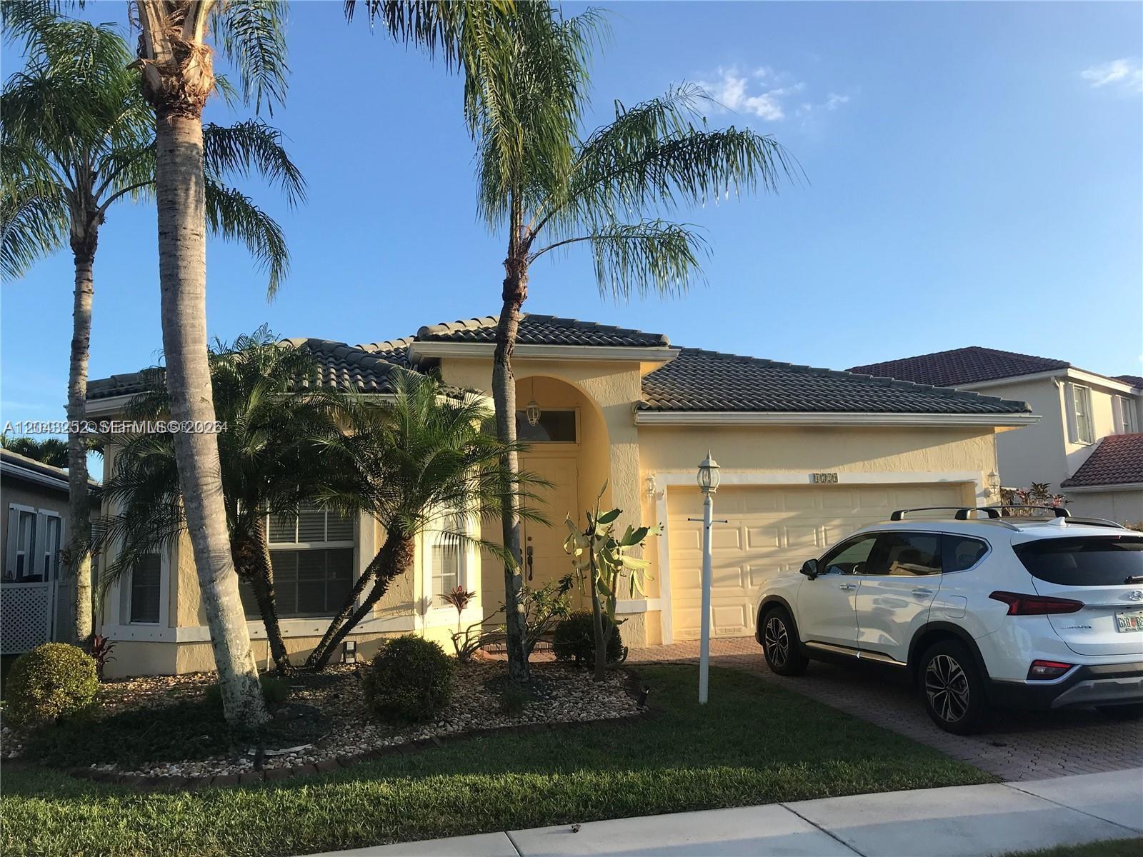 4729 NW 120th Dr #4729 main architectural view
