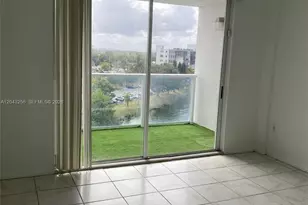 1301 NE Miami Gardens Dr, Miami, FL 33179 - Photo 7