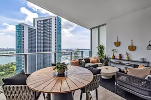 851 NE 1st Ave, Miami, FL 33132 - Photo 27