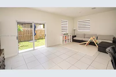 2670 SE 12th St, Homestead, FL 33035 - Photo 19