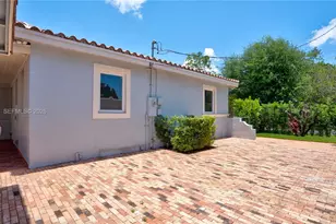 500 SW 51st Ct, Miami, FL 33134 - Photo 11
