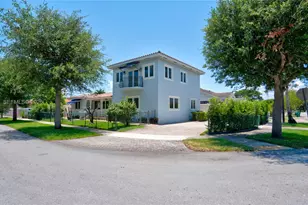 500 SW 51st Ct, Miami, FL 33134 - Photo 3
