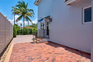 500 SW 51st Ct, Miami, FL 33134 - Photo 9