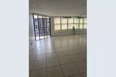 1901 Brickell Ave #B1007, Miami, FL 33129 - Photo 7