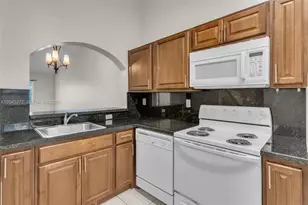 1241 SE 29th St, Homestead, FL 33035 - Photo 7
