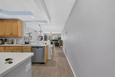 2404 Antigua Cir #M2, Coconut Creek, FL 33066 - Photo 5