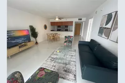 1200 Brickell Bay Dr #3104, Miami, FL 33131 - Photo 5