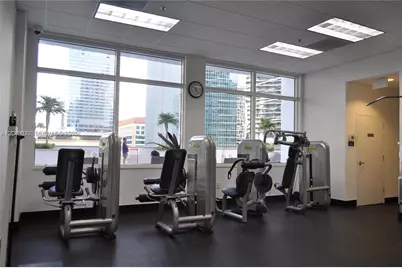 1200 Brickell Bay Dr #3104, Miami, FL 33131 - Photo 17