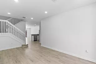11628 NW 87th Ln, Doral, FL 33178 - Photo 13