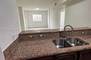 5271 SW 8th St, Miami, FL 33134 - Photo 9