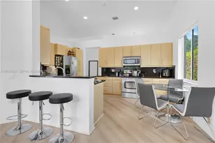 1102 Camellia Cir, Weston, FL 33326 - Photo 15