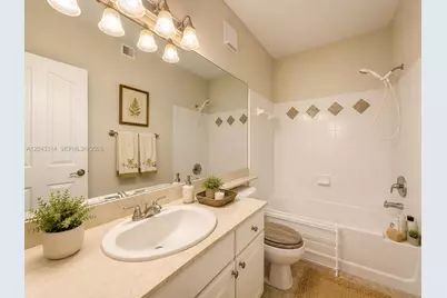 125 Galicia Way #204, Jupiter, FL 33458 - Photo 13