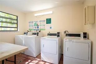 3265 Virginia St, Miami, FL 33133 - Photo 25