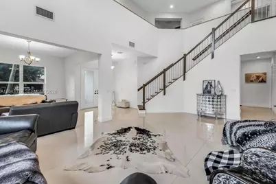 7601 Cavalia Dr, Davie, FL 33328 - Photo 9