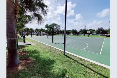 805 NW 3rd Ter, Hallandale Beach, FL 33009 - Photo 19