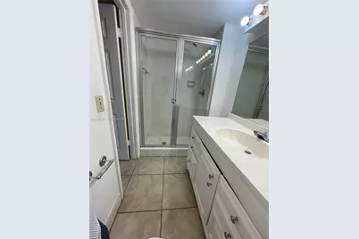 426 NE 210th Cir Ter #103-2, Miami, FL 33179 - Photo 23
