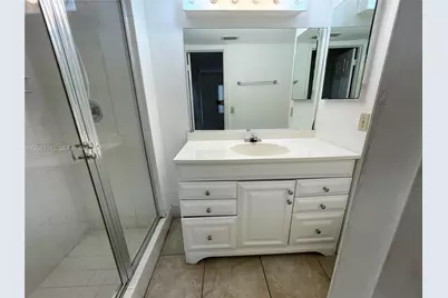 426 NE 210th Cir Ter #103-2, Miami, FL 33179 - Photo 21