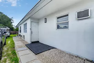 636 NW 14th Terrace, Fort Lauderdale, FL 33311 - Photo 1
