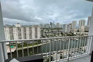 500 Bayview Dr, Sunny Isles Beach, FL 33160 - Photo 7
