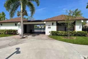 215 Lake Pointe Dr, Oakland Park, FL 33309 - Photo 21