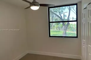 215 Lake Pointe Dr, Oakland Park, FL 33309 - Photo 19