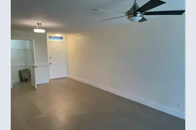 215 Lake Pointe Dr #109, Oakland Park, FL 33309 - Photo 7