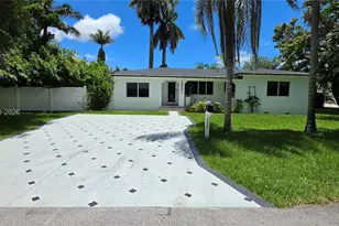 13501 NE Miami Ct, Miami, FL 33161 - Photo 1