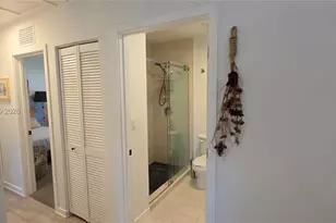 13501 NE Miami Ct, Miami, FL 33161 - Photo 33