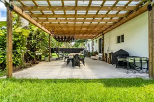 13501 NE Miami Ct, Miami, FL 33161 - Photo 41