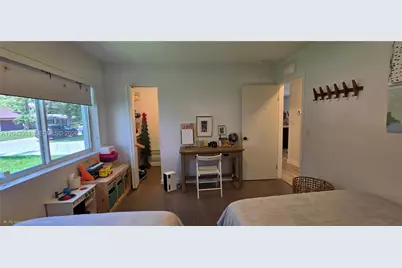 13501 NE Miami Ct, Miami, FL 33161 - Photo 31