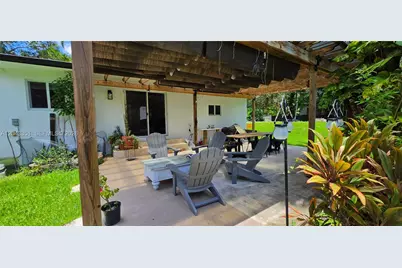 13501 NE Miami Ct, Miami, FL 33161 - Photo 5