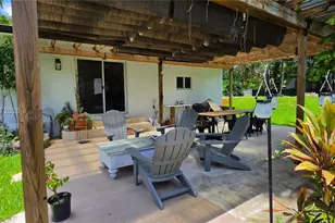 13501 NE Miami Ct, Miami, FL 33161 - Photo 5