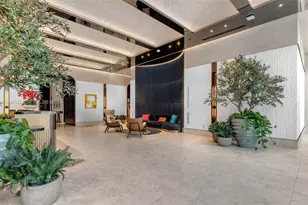 20 NE 11th St, Miami, FL 33132 - Photo 17