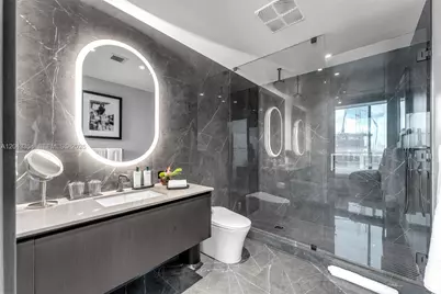 20 NE 11th Street #3410, Miami, FL 33132 - Photo 15