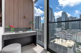 20 NE 11th St, Miami, FL 33132 - Photo 13