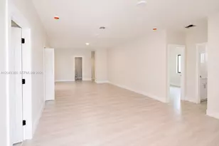 13720 NE 2nd Ct, North Miami, FL 33161 - Photo 7