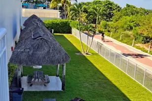 5601 Collins Ave, Miami Beach, FL 33140 - Photo 31