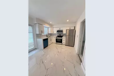 96 Caroline Dr, West Palm Beach, FL 33415 - Photo 5
